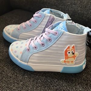 Brand New Ground Up Bluey Girl’s Sneakers - Size 11